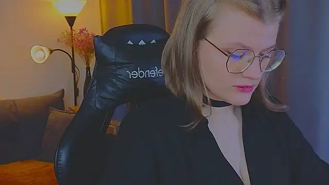 Snapshot of _JessieVibes chatting on April 4, 2026, 2:03 pm JessieVibes online show from April 4, 2026, 2:03 pm