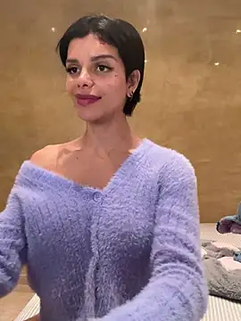 Rosariolovex online show from February 3, 2025, 10:47 am