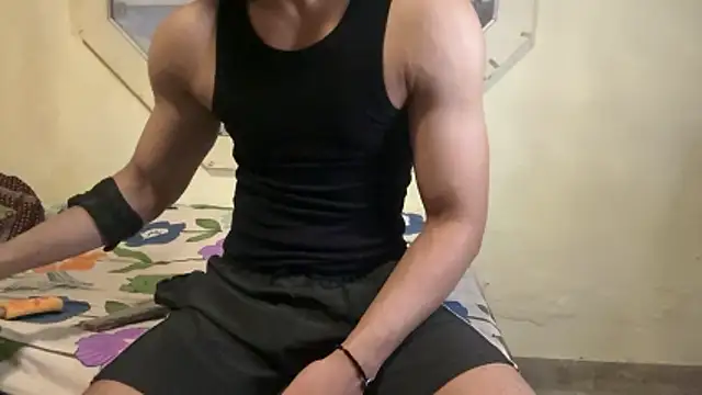 Snapshot of hot_hunk_boy chatting on July 10, 2026, 6:21 pm hot hunk boy online show from July 10, 2026, 6:21 pm