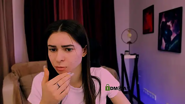 Snapshot of flora_ri chatting on January 29, 2025, 8:35 pm flora ri online show from January 29, 2025, 8:35 pm