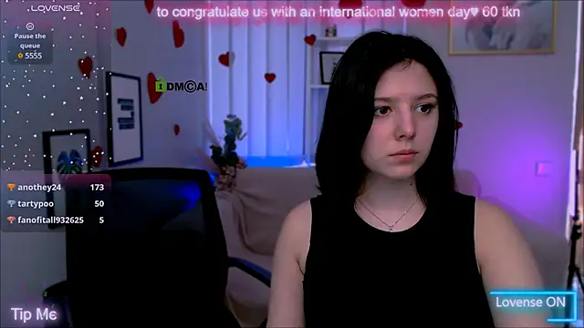 Snapshot of flora_ri chatting on March 10, 2025, 1:32 pm flora ri online show from March 10, 2025, 1:32 pm