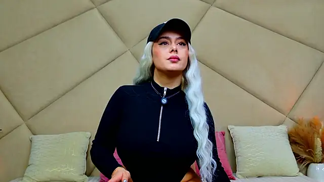 Snapshot of ChloeFrost chatting on February 9, 2026, 6:17 am ChloeFrost online show from February 9, 2026, 6:17 am