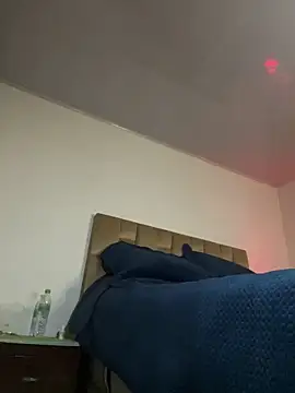 Snapshot of Miia_Jazmin chatting on October 24, 2025, 2:02 pm Miia Jazmin online show from October 24, 2025, 2:02 pm