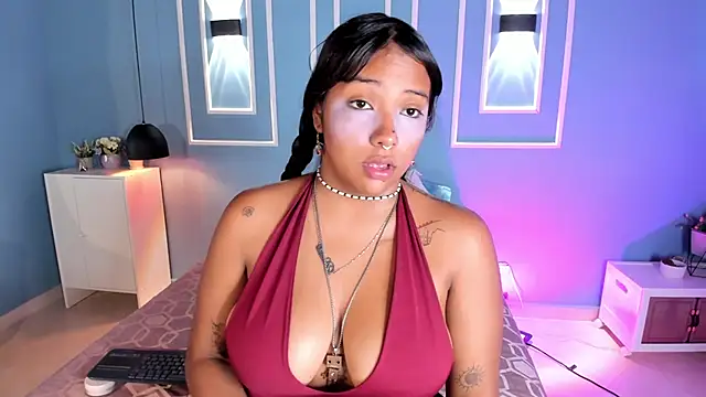 Snapshot of isabella_zc chatting on June 17, 2026, 12:40 pm isabella zc online show from June 17, 2026, 12:40 pm