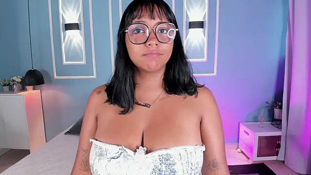 isabella zc online show from July 26, 2026, 11:50 am