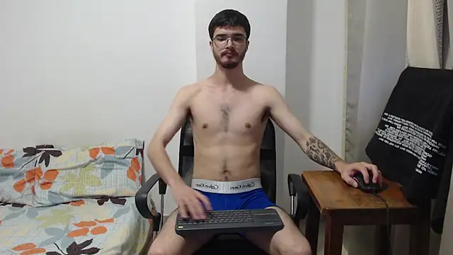 Snapshot of Aleex_Miller chatting on November 12, 2025, 6:03 am Aleex Miller online show from November 12, 2025, 6:03 am