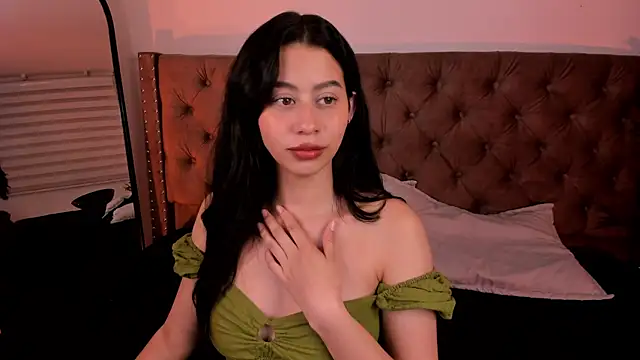 Snapshot of hannah_brady chatting on March 12, 2025, 12:10 am hannah brady online show from March 12, 2025, 12:10 am