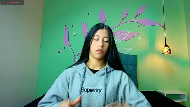 Connie Bell online show from November 3, 2025, 6:42 pm