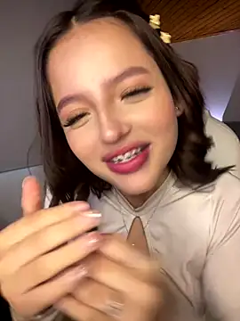 Sofia18 pinkk online show from November 18, 2025, 8:24 pm