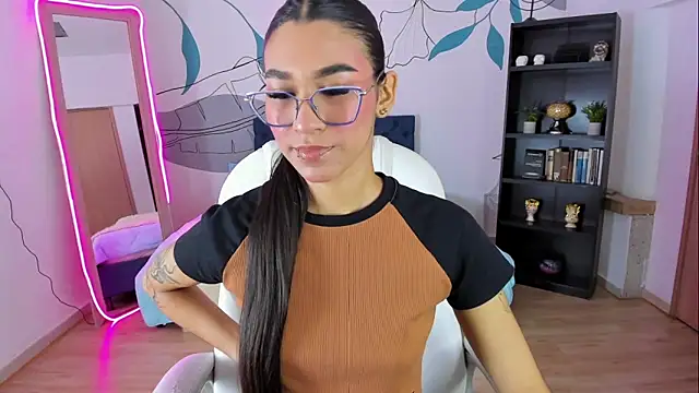 Dana Paula online show from December 22, 2025, 11:40 am