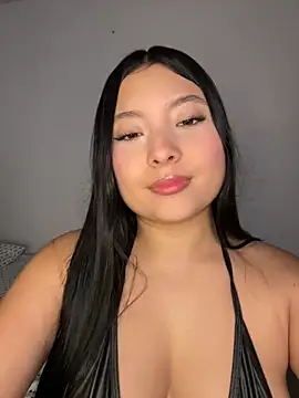 Snapshot of Sol_angel_ chatting on May 25, 2026, 1:17 pm Sol angel online show from May 25, 2026, 1:17 pm