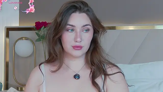 KiraBarlows online show from July 23, 2026, 7:56 pm