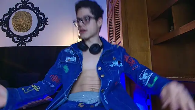 wolfandsky online show from March 24, 2026, 11:26 am