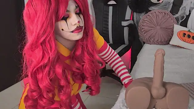 Snapshot of AmandaBrooks_18 chatting on November 1, 2025, 4:58 am AmandaBrooks 18 online show from November 1, 2025, 4:58 am