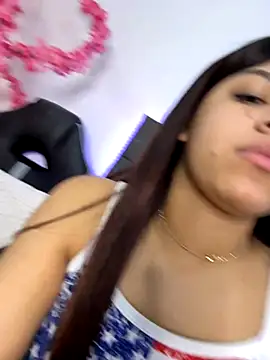 Snapshot of AmandaBrooks_18 chatting on November 21, 2025, 1:26 am AmandaBrooks 18 online show from November 21, 2025, 1:26 am