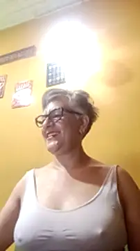 Snapshot of ilonna2025 chatting on January 28, 2025, 3:15 am ilonna2025 online show from January 28, 2025, 3:15 am