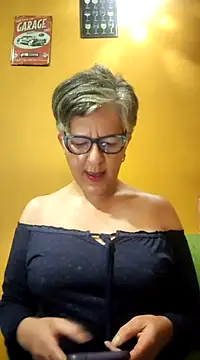 Snapshot of ilonna2025 chatting on March 16, 2025, 9:26 pm ilonna2025 online show from March 16, 2025, 9:26 pm