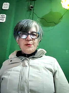 Snapshot of ilonna2025 chatting on October 4, 2025, 9:07 am ilonna2025 online show from October 4, 2025, 9:07 am