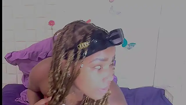 EroticSexyPrada online show from February 9, 2026, 5:50 pm