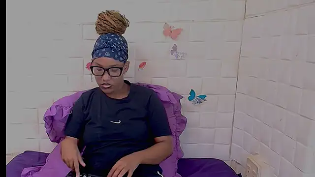 EroticSexyPrada online show from February 15, 2026, 6:15 pm