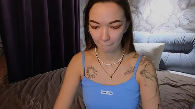 SusannJohnson online show from November 6, 2025, 12:22 am