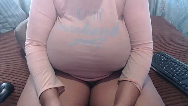 BUBBLYBUNNYxx online show from May 29, 2026, 5:27 am