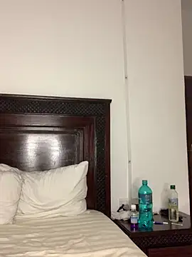 Snapshot of madell chatting on April 2, 2026, 3:37 am madell online show from April 2, 2026, 3:37 am