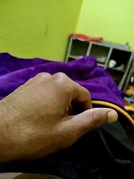 08uhj online show from February 4, 2026, 6:03 pm