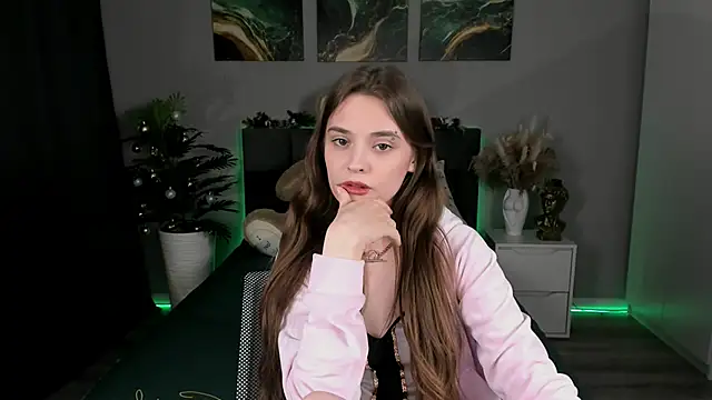 Snapshot of RayWillliams chatting on January 29, 2025, 12:22 am RayWillliams online show from January 29, 2025, 12:22 am