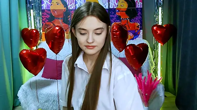 Snapshot of RayWillliams chatting on February 22, 2025, 11:46 pm RayWillliams online show from February 22, 2025, 11:46 pm