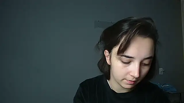 Eva Gloryy online show from October 25, 2025, 10:56 am