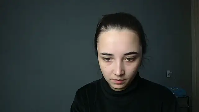 Eva Gloryy online show from November 24, 2025, 1:22 pm