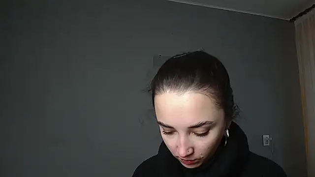 Eva Gloryy online show from April 11, 2026, 8:40 am