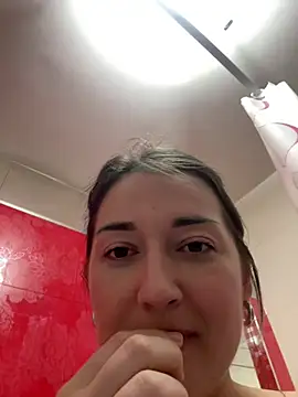 sweetflowers69 online show from March 22, 2025, 3:20 am