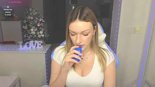 Snapshot of MargaretSweet1 chatting on January 12, 2026, 4:50 am MargaretSweet1 online show from January 12, 2026, 4:50 am