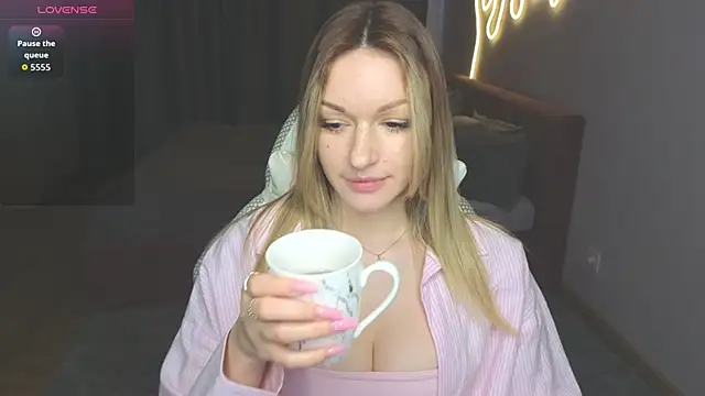 Snapshot of MargaretSweet1 chatting on March 1, 2026, 8:38 am MargaretSweet1 online show from March 1, 2026, 8:38 am