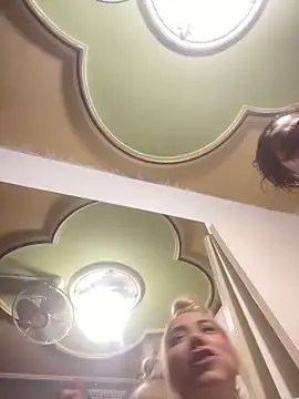 viktoria davis  online show from January 14, 2026, 10:58 pm