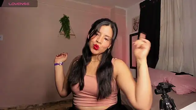 Snapshot of byanabrown chatting on December 14, 2025, 3:12 am byanabrown online show from December 14, 2025, 3:12 am