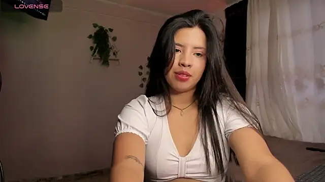 Snapshot of byanabrown chatting on December 14, 2025, 10:47 pm byanabrown online show from December 14, 2025, 10:47 pm