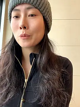 ha888we online show from April 8, 2026, 2:39 pm