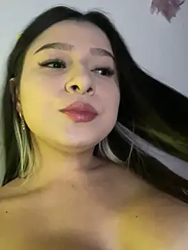  Amber Brown online show from October 22, 2025, 10:31 pm