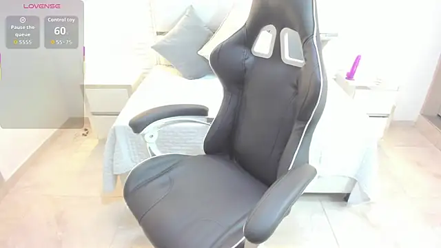 Zulema hamdi online show from October 13, 2025, 12:05 pm