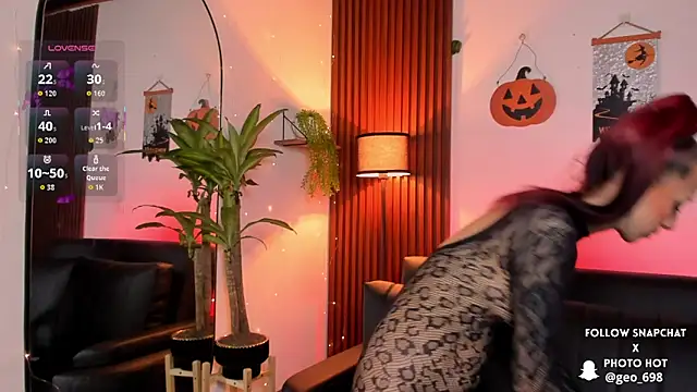 Georgina caruso online show from October 28, 2025, 3:32 am