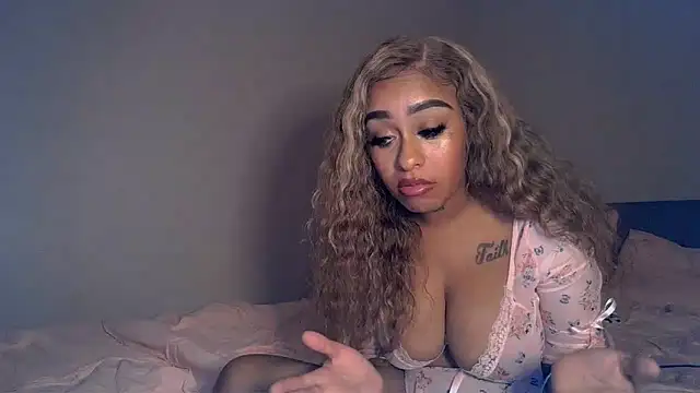 hazelbaby8880 online show from January 23, 2025, 9:29 am