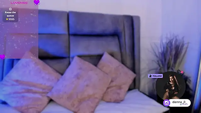 Snapshot of DannaJhonson1 chatting on November 6, 2025, 7:48 pm DannaJhonson1 online show from November 6, 2025, 7:48 pm