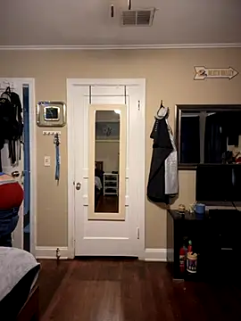 biggzee6 online show from September 16, 2025, 3:46 pm