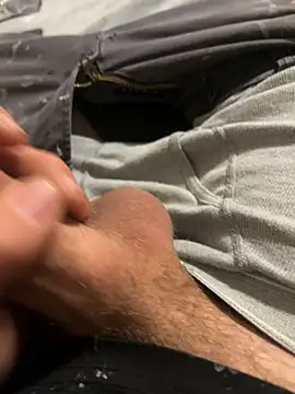 biggzee6 online show from December 17, 2025, 12:27 am