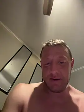 biggzee6 online show from February 26, 2026, 6:34 am