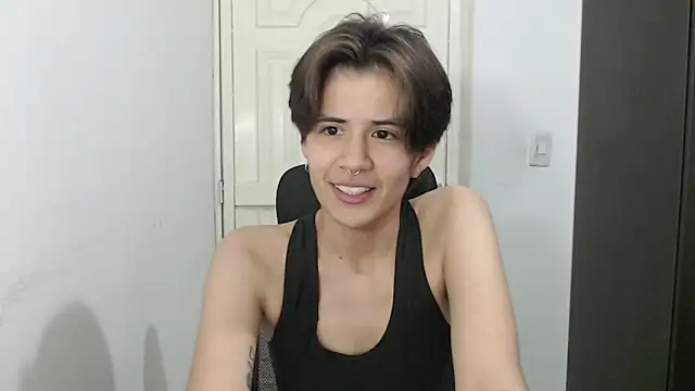 Snapshot of Dha_lia0 chatting on January 22, 2025, 3:09 am Dha lia0 online show from January 22, 2025, 3:09 am