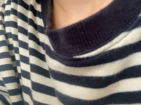 Snapshot of riri_riri_jp chatting on November 1, 2025, 2:24 am riri riri jp online show from November 1, 2025, 2:24 am